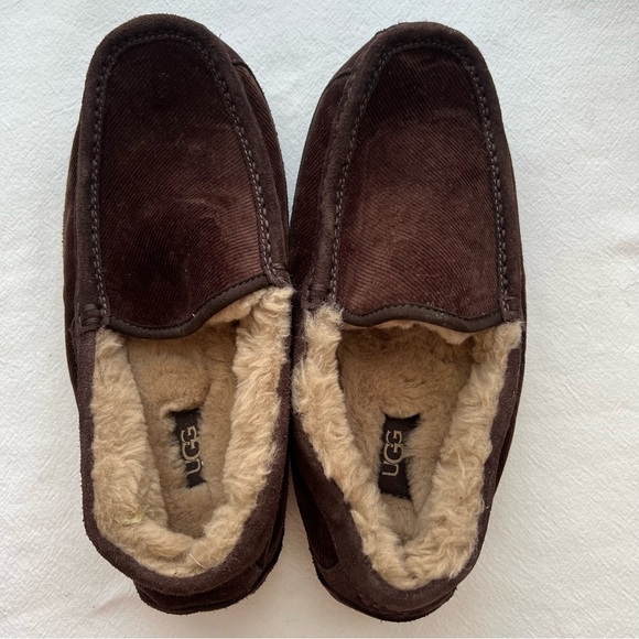 New Ugg Ascot Men’s Slipper in Brown Size 8 - Picture 3 of 7